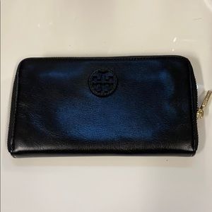 Tory’s Burch Continental Wallet